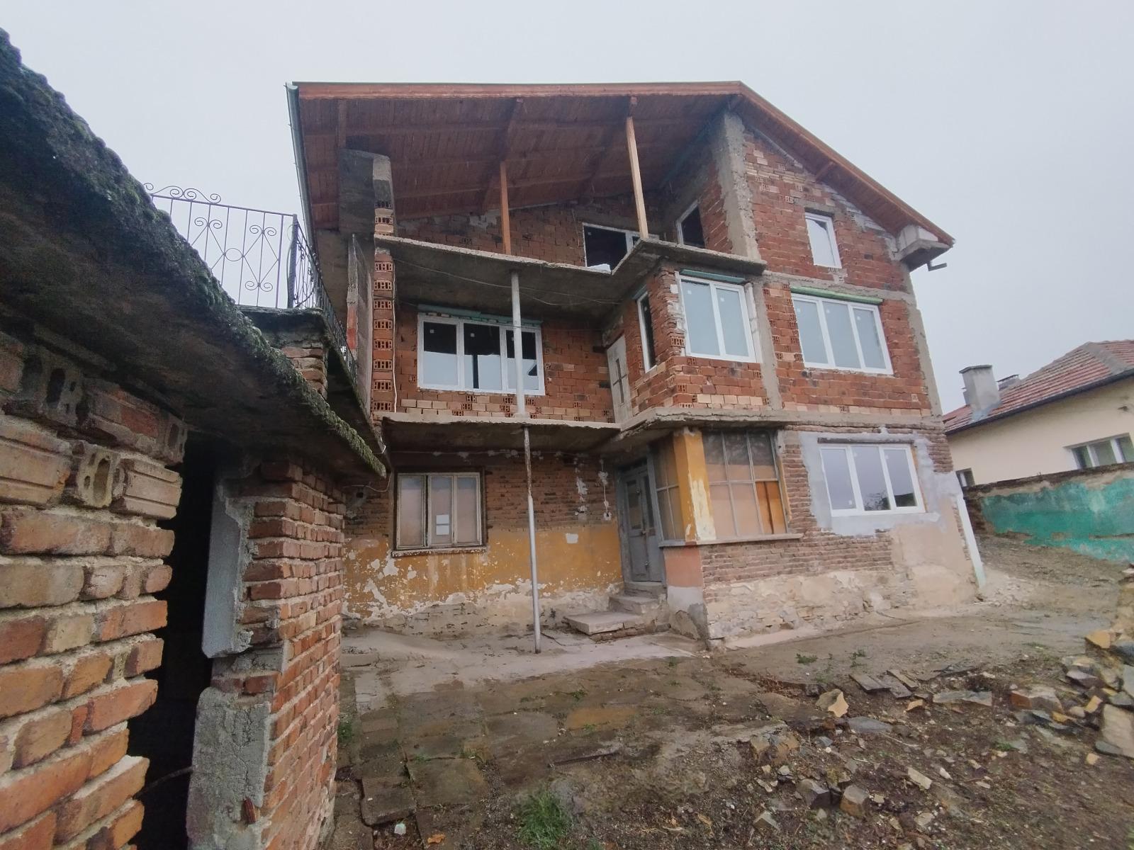 House for Sale in Bogomilovo, Stara Zagora