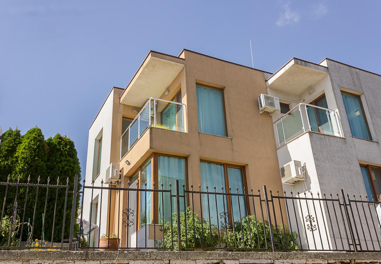 House for Sale in Balchik, Dobrich