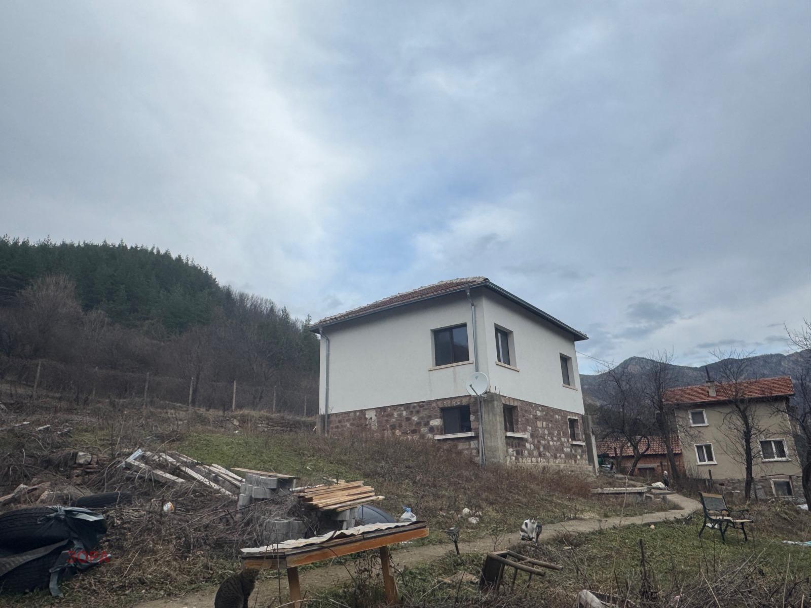 House for Sale in Zgorigrad, Vratsa
