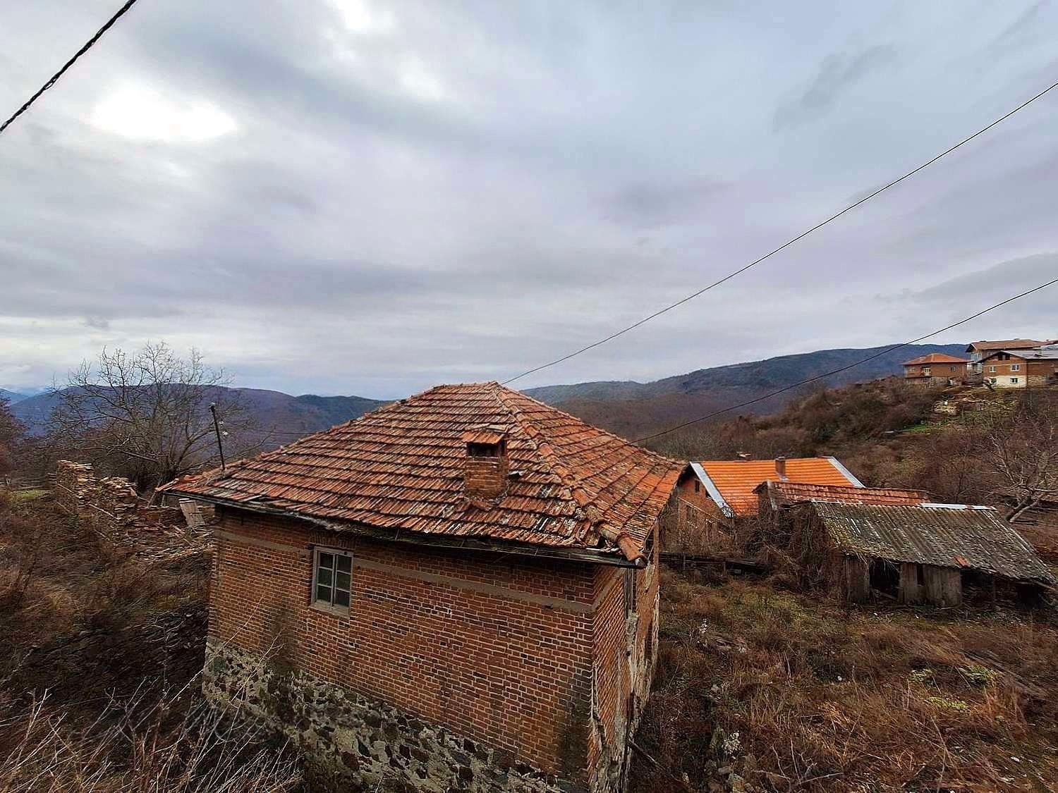 House for Sale in Kremen, Blagoevgrad