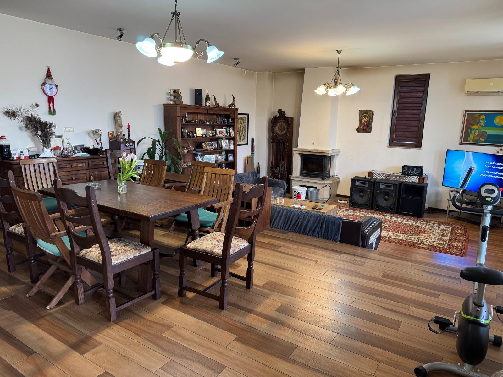 House for Sale in Kartozhabene, Pleven
