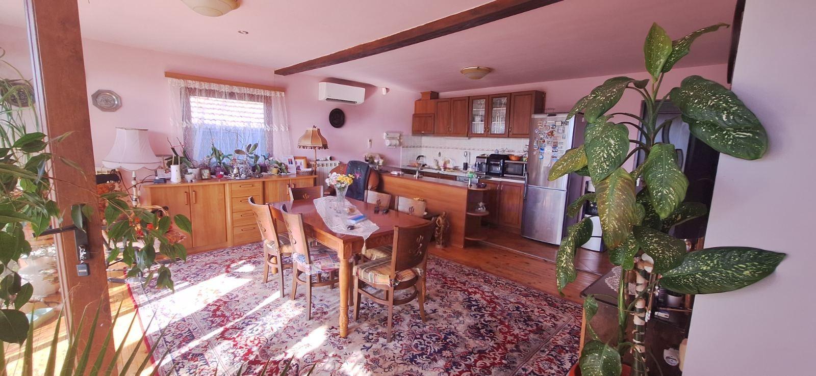 House for Sale in Dabravino, Varna