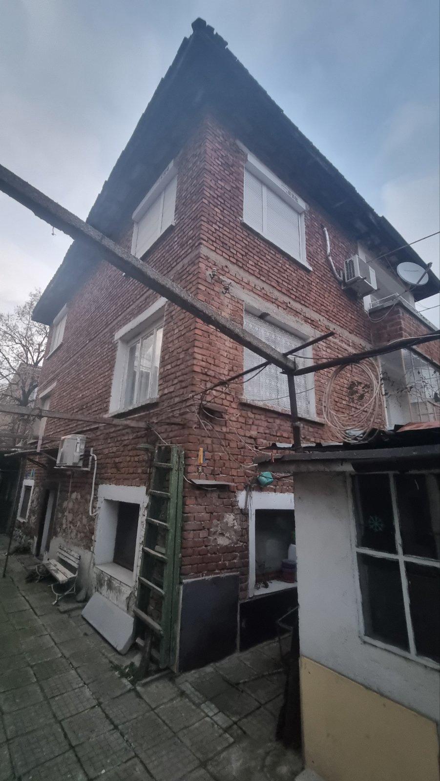 House Floor for Sale in Plovdiv, Kyuchuk Parizh