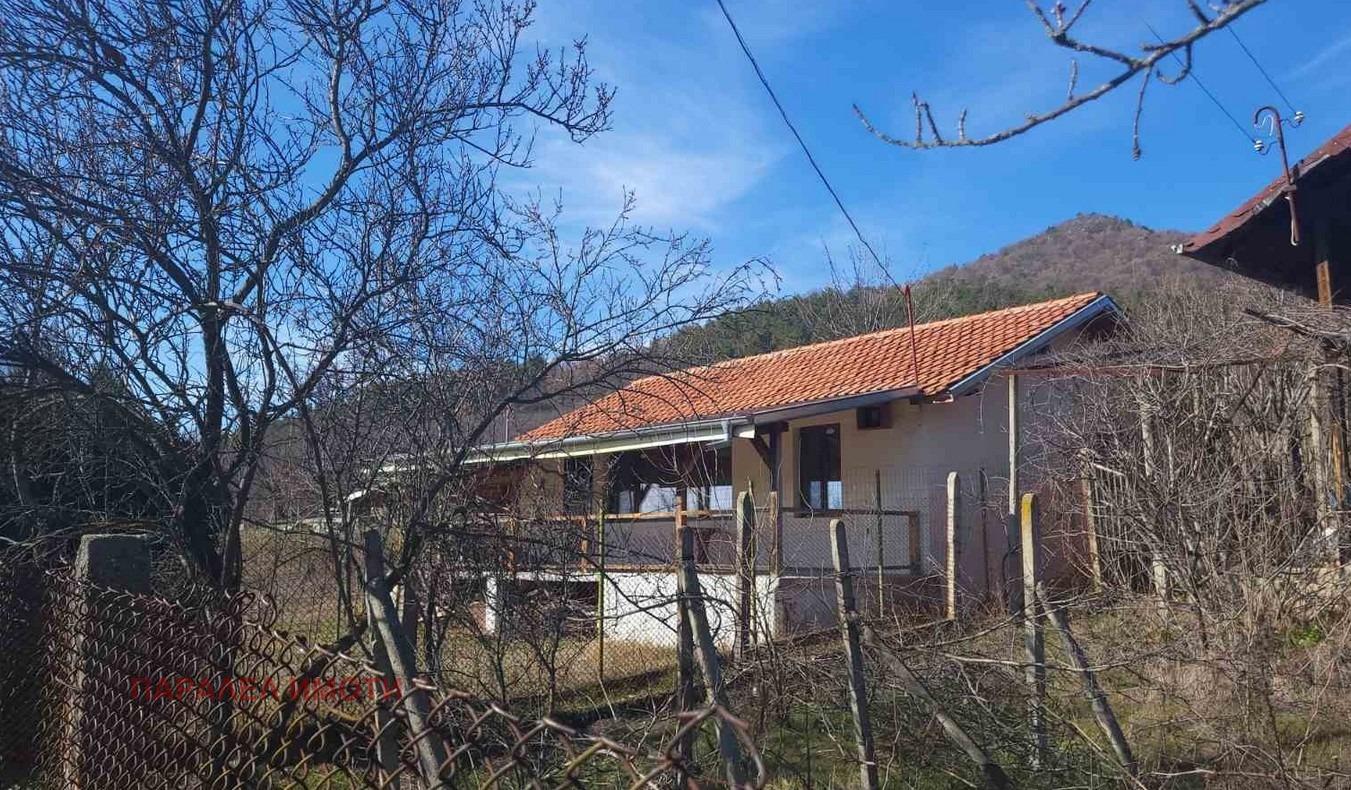 House for Sale in Pesnopoy, Plovdiv