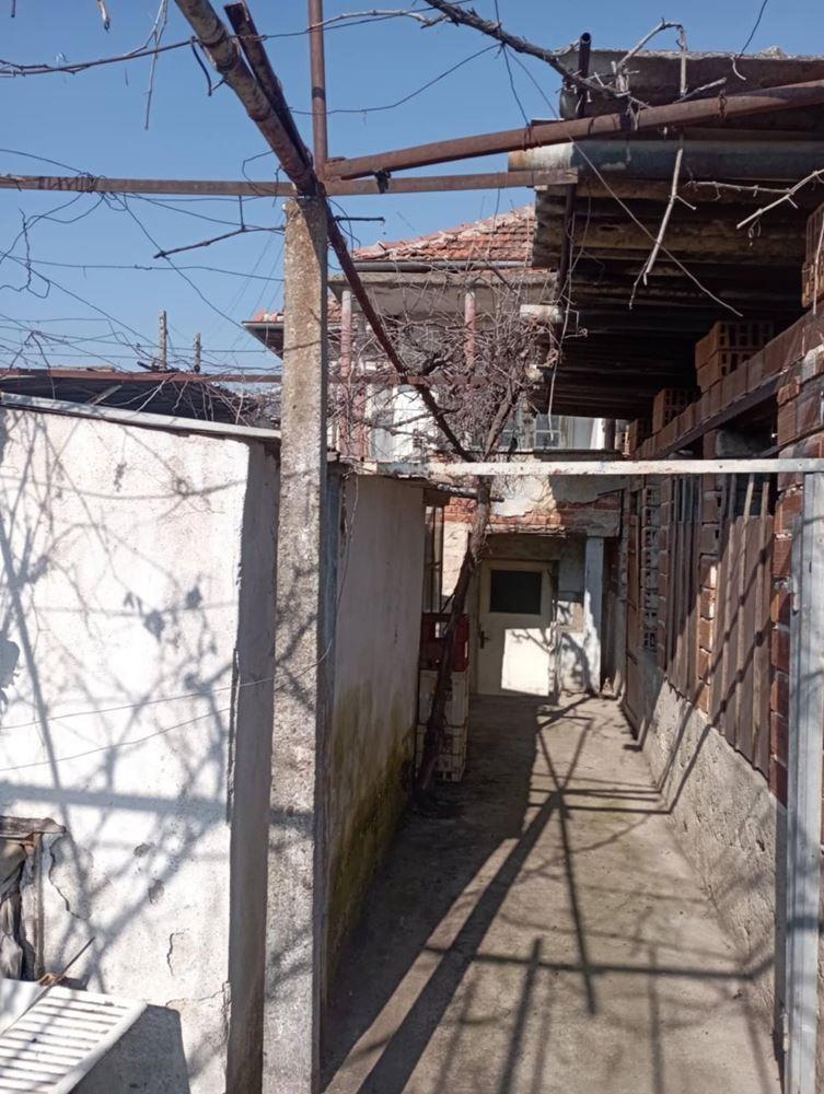 House for Sale in Begovo, Plovdiv