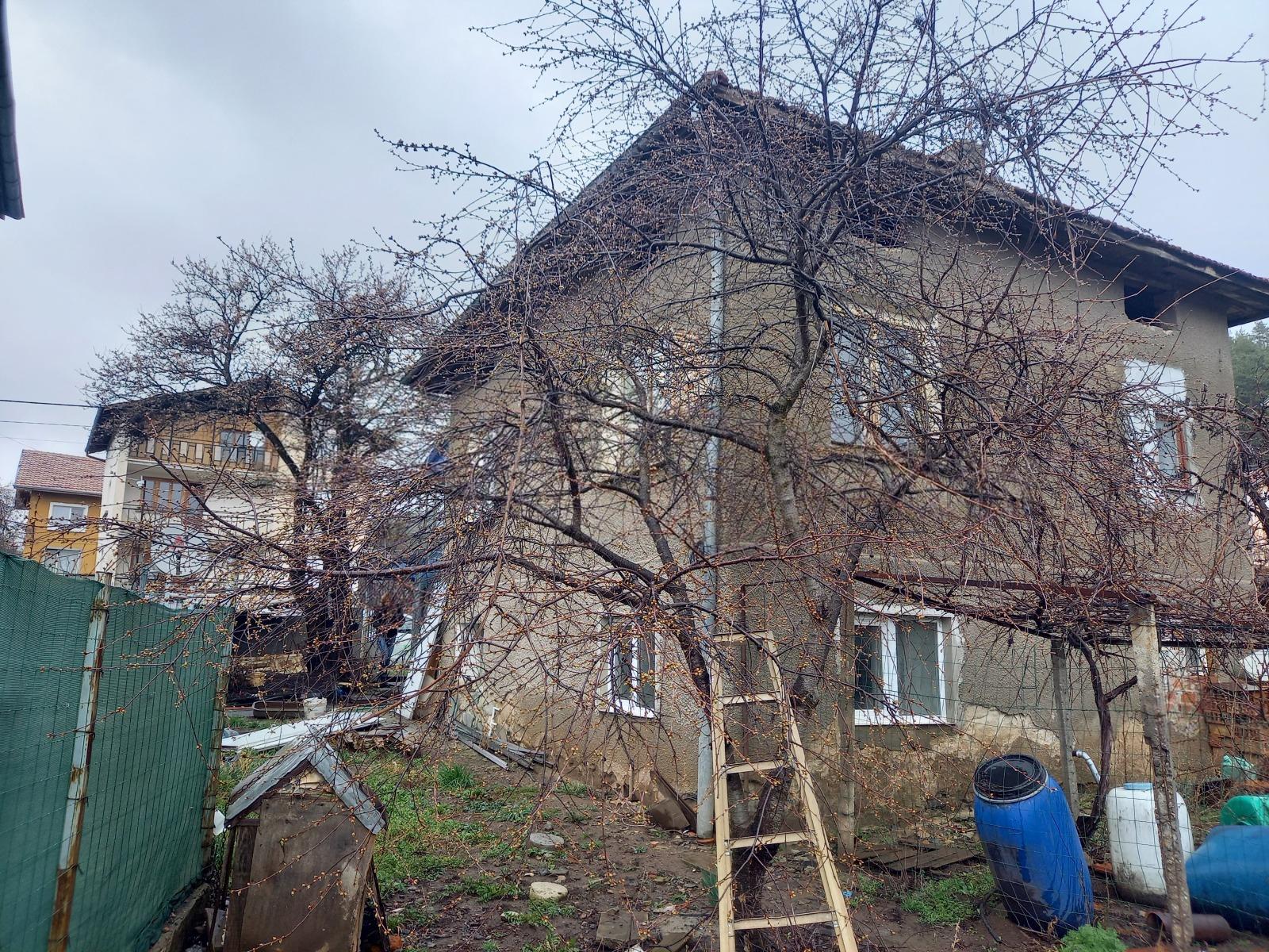 House for Sale in Yarlovo, Sofia Province