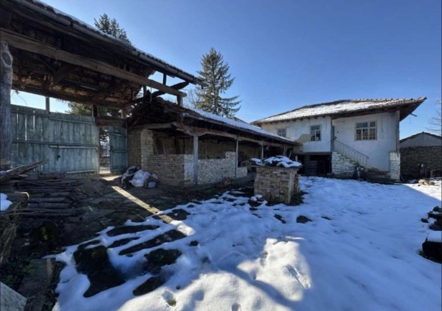 House for Sale in Kosarka, Gabrovo