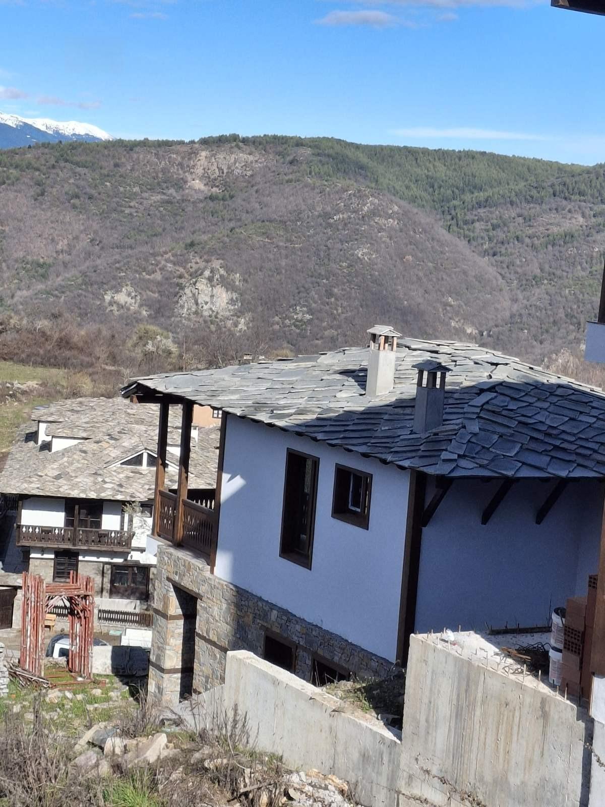 House for Sale in Leshten, Blagoevgrad