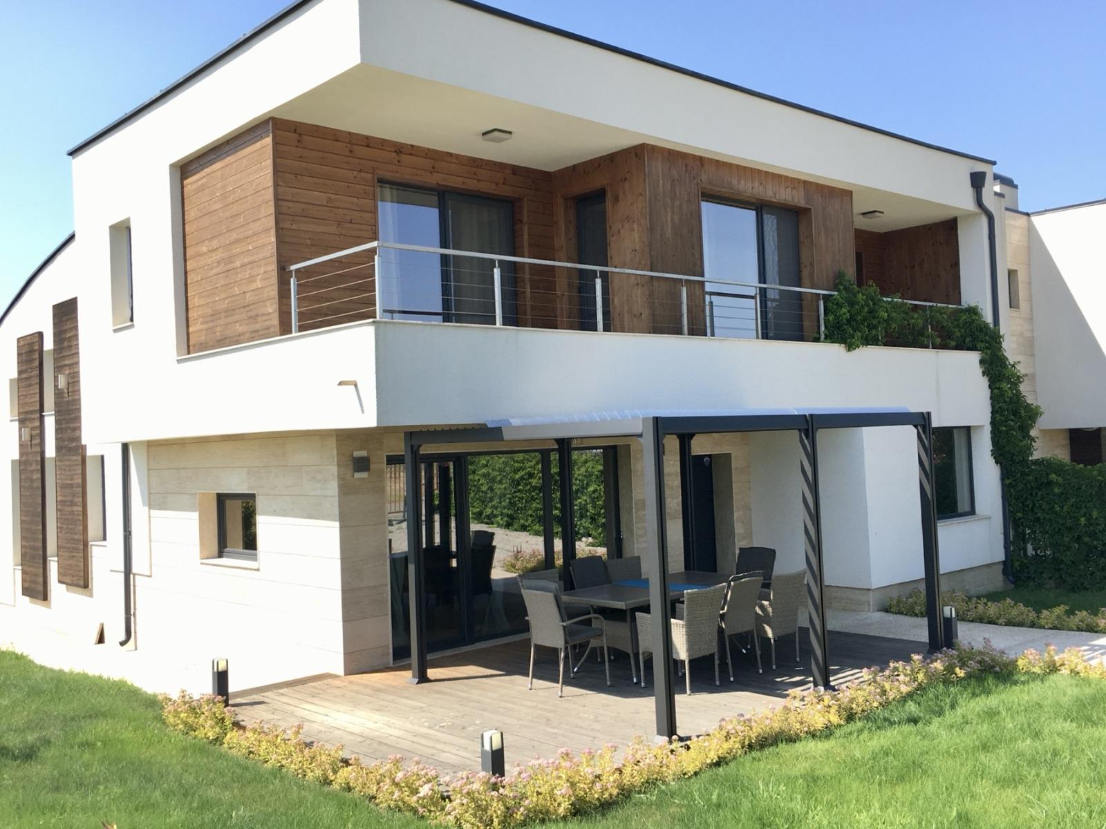 House for Sale in Lozenets, Burgas