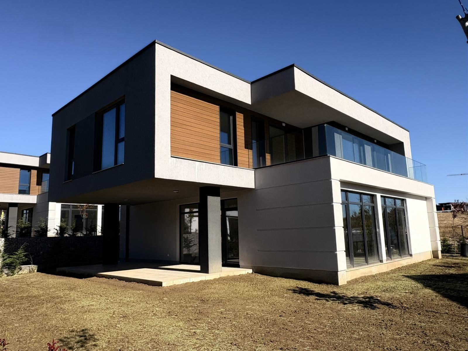 House for Sale in Sofia, Bistritsa