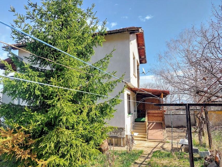 House for Sale in Polyantsi, Sofia Province