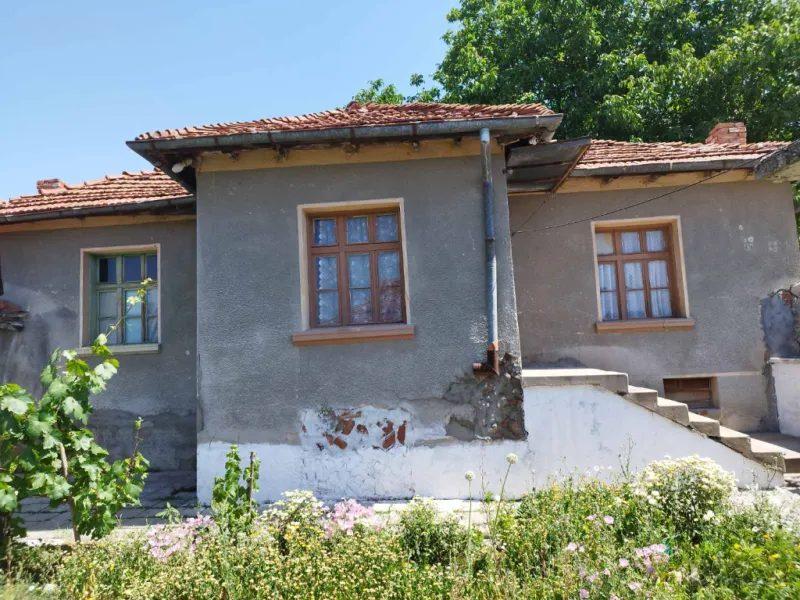 House for Sale in Bratya Daskalovi, Stara Zagora