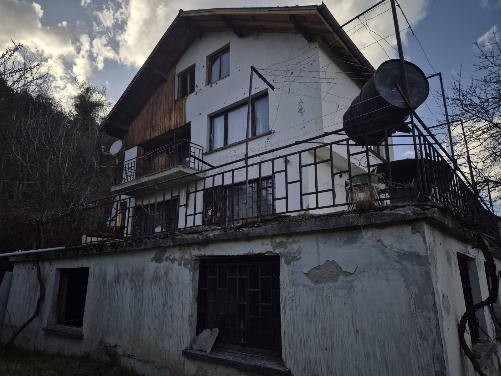 House for Sale in Sirishtnik, Pernik