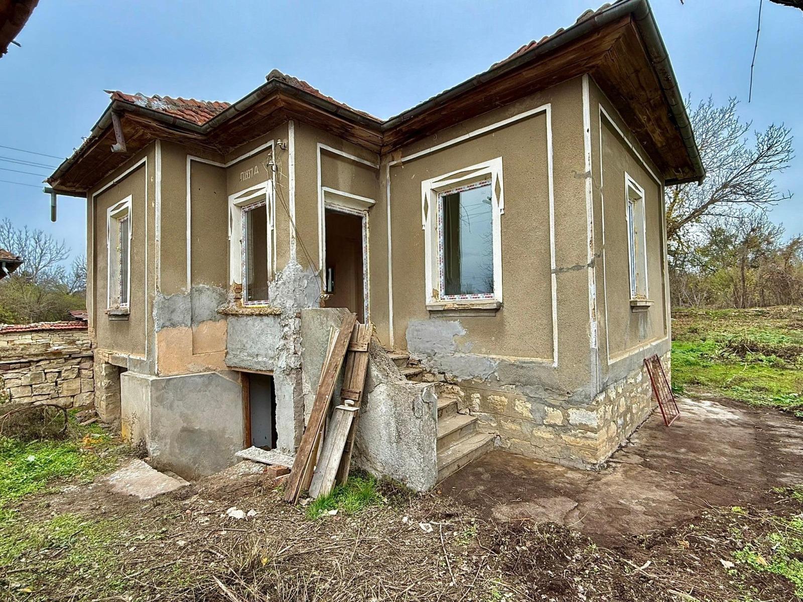 House for Sale in Strazhitsa, Veliko Tarnovo