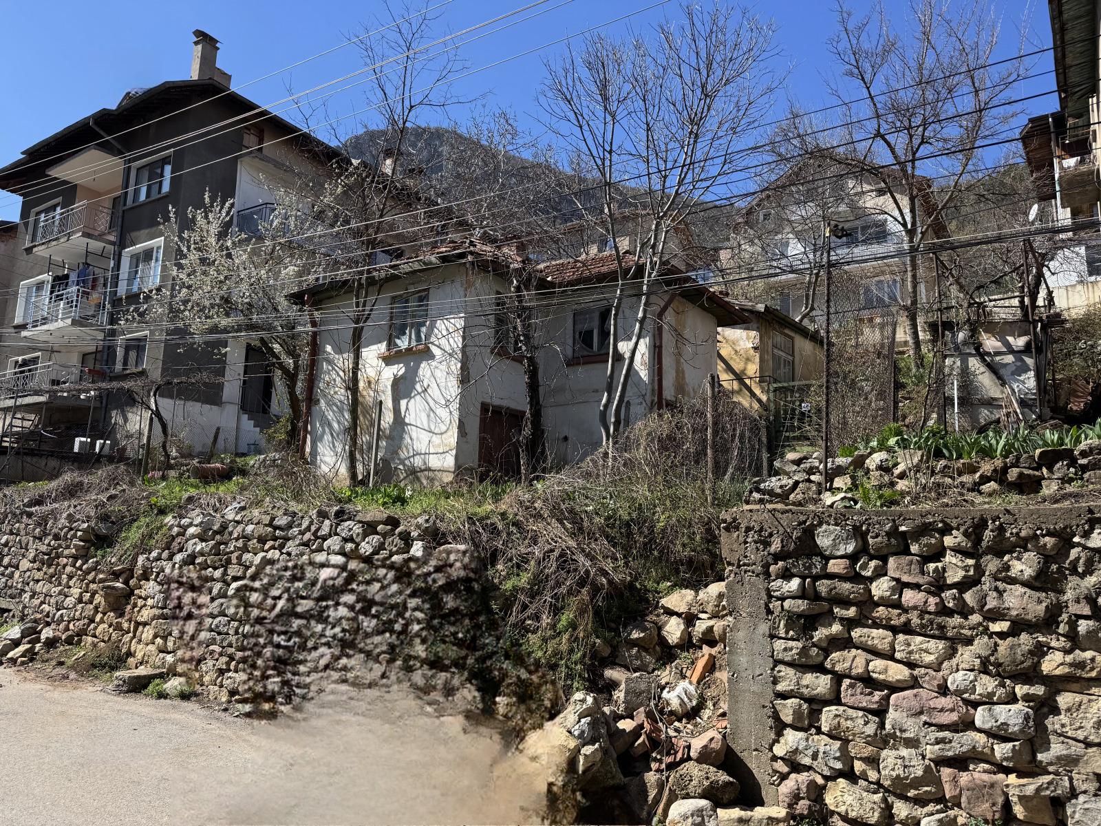 House for Sale in Vratsa, Podbalkanska
