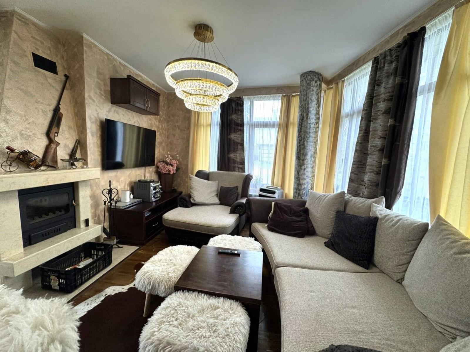 Villa for Sale in Bansko, Blagoevgrad