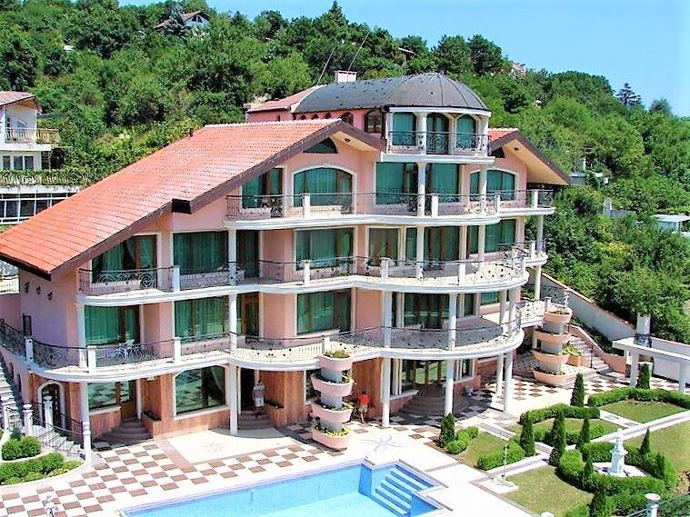 House for Sale in Varna, Manastirski rid Area