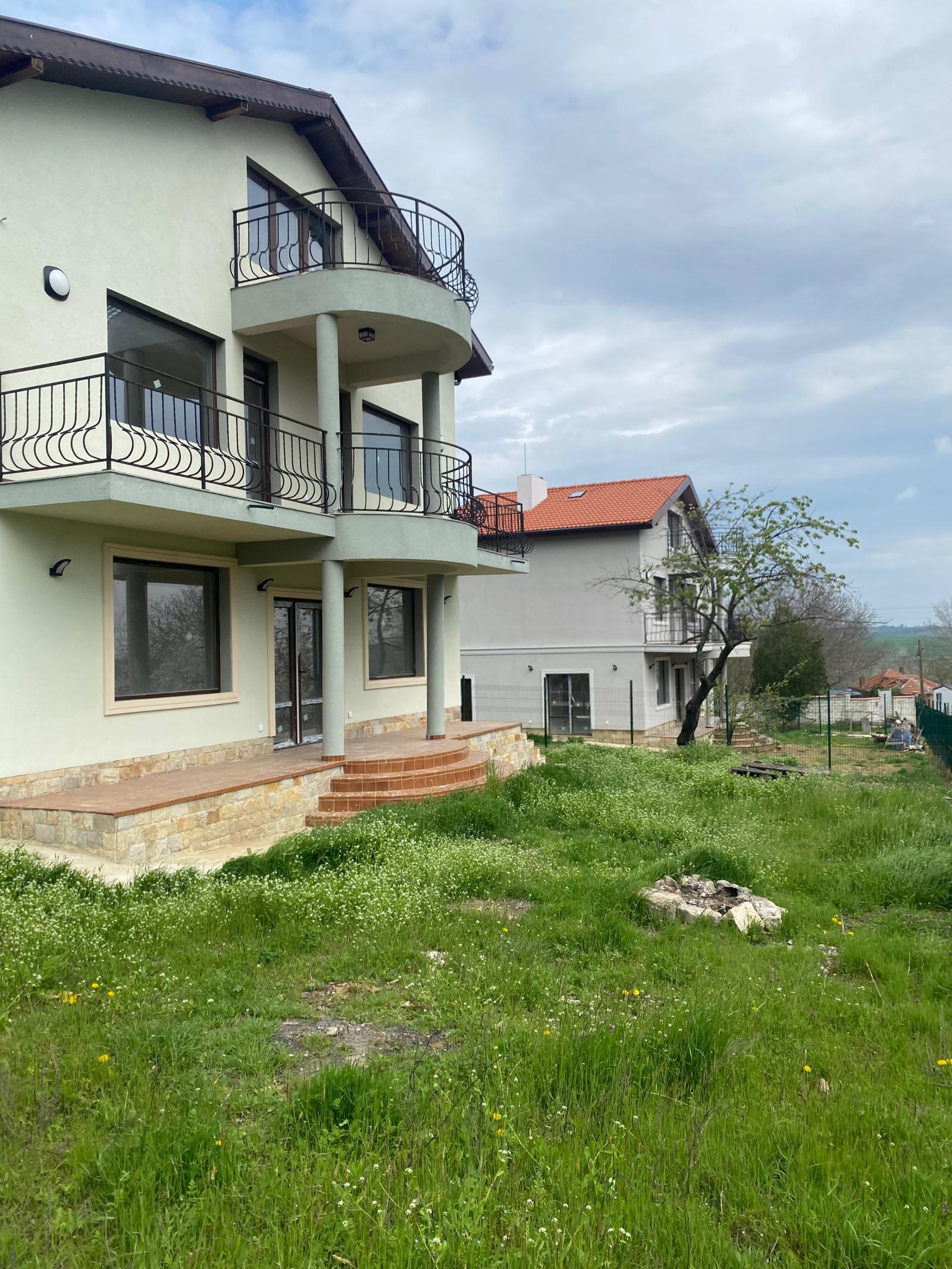 House for Sale in Ravna gora, Varna