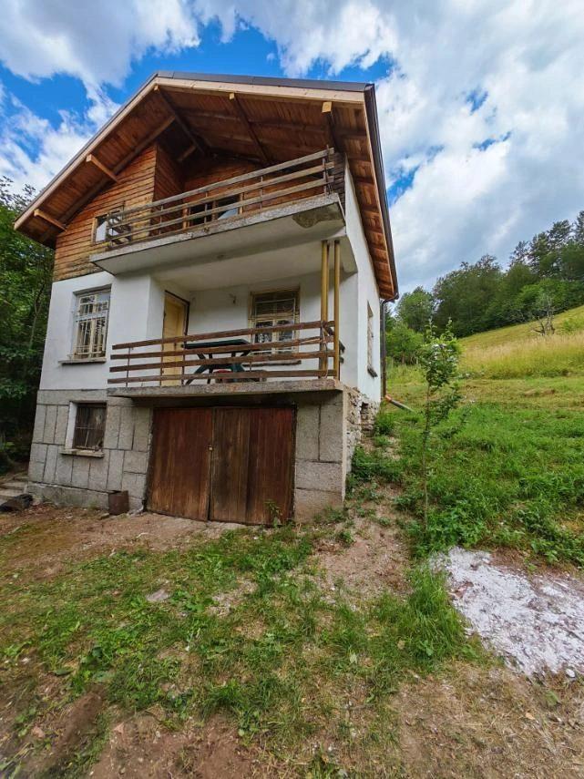 House for Sale in Gintsi, Sofia Province