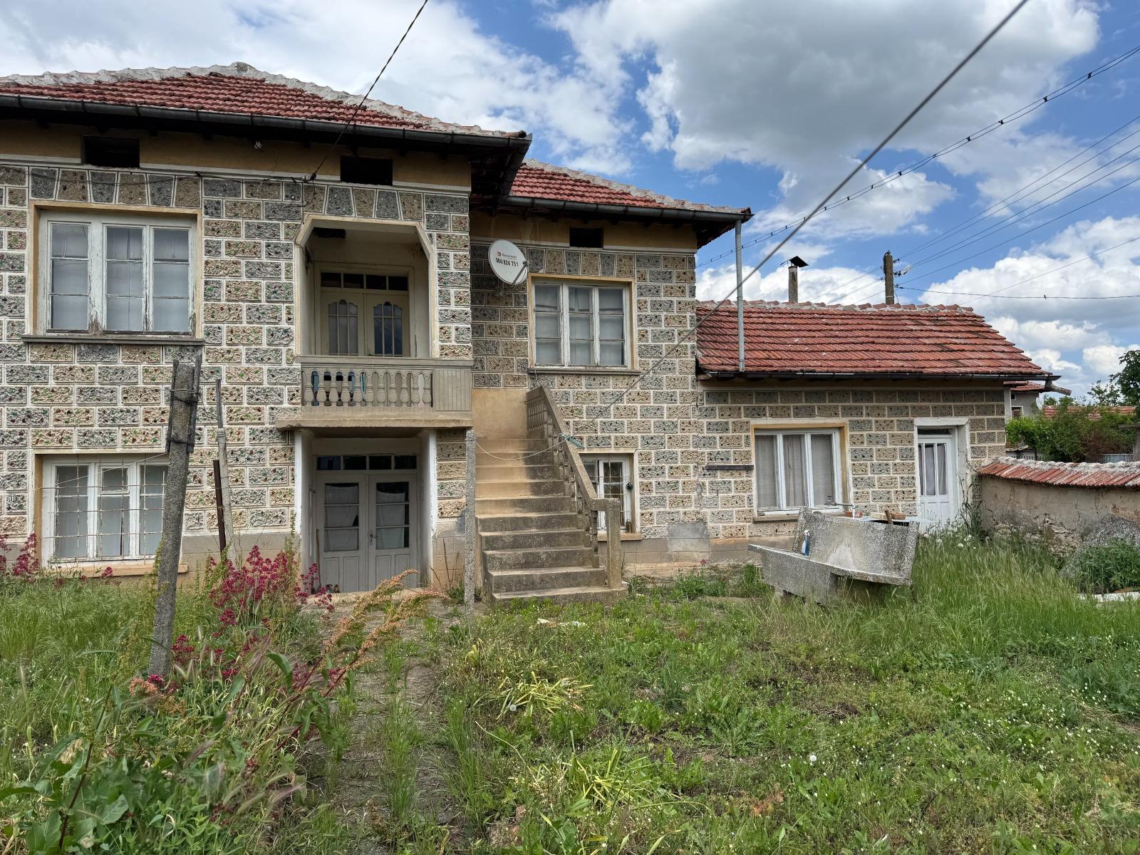 House for Sale in Pelishat, Pleven