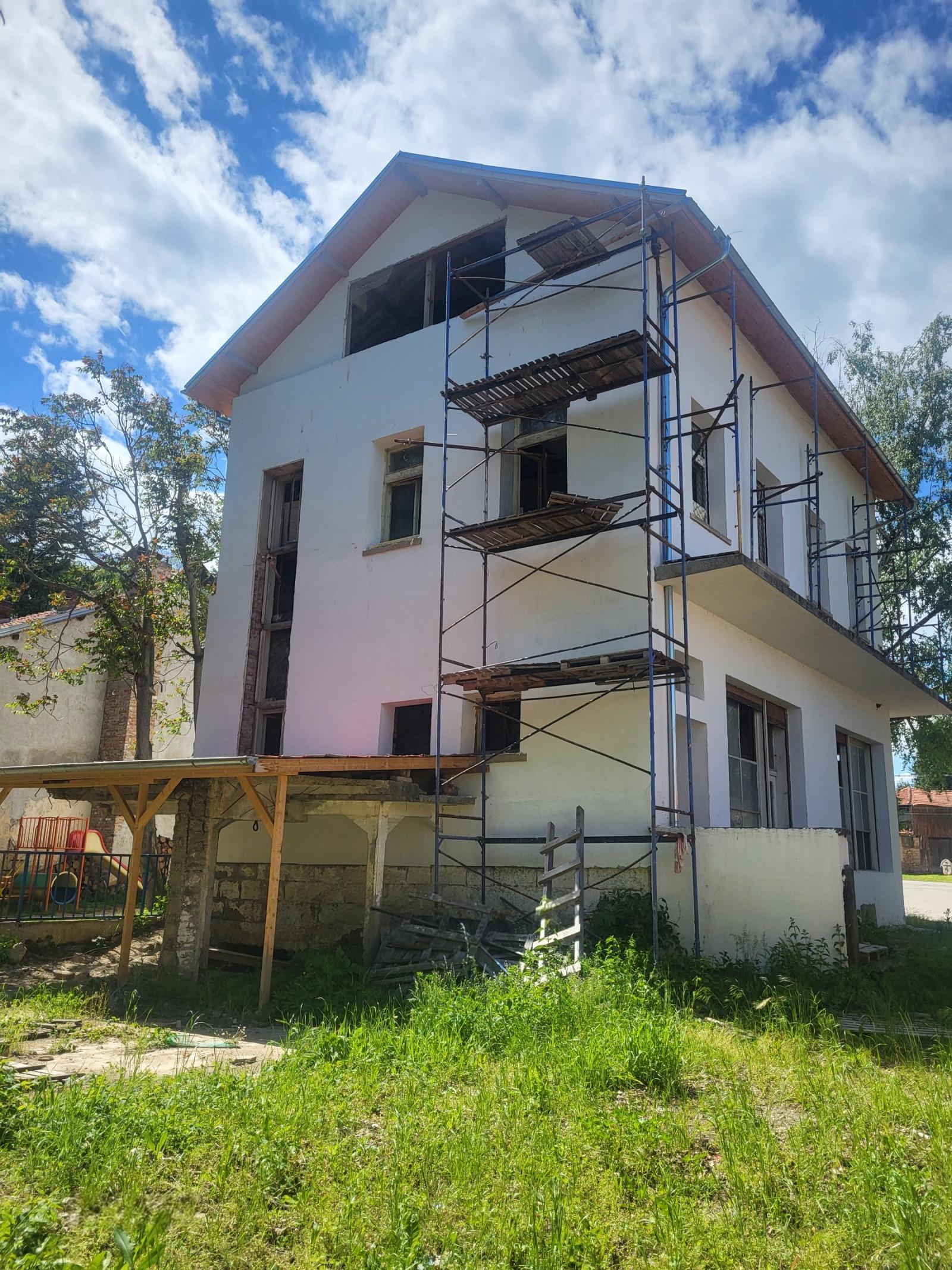 House for Sale in Ryahovtsite, Gabrovo