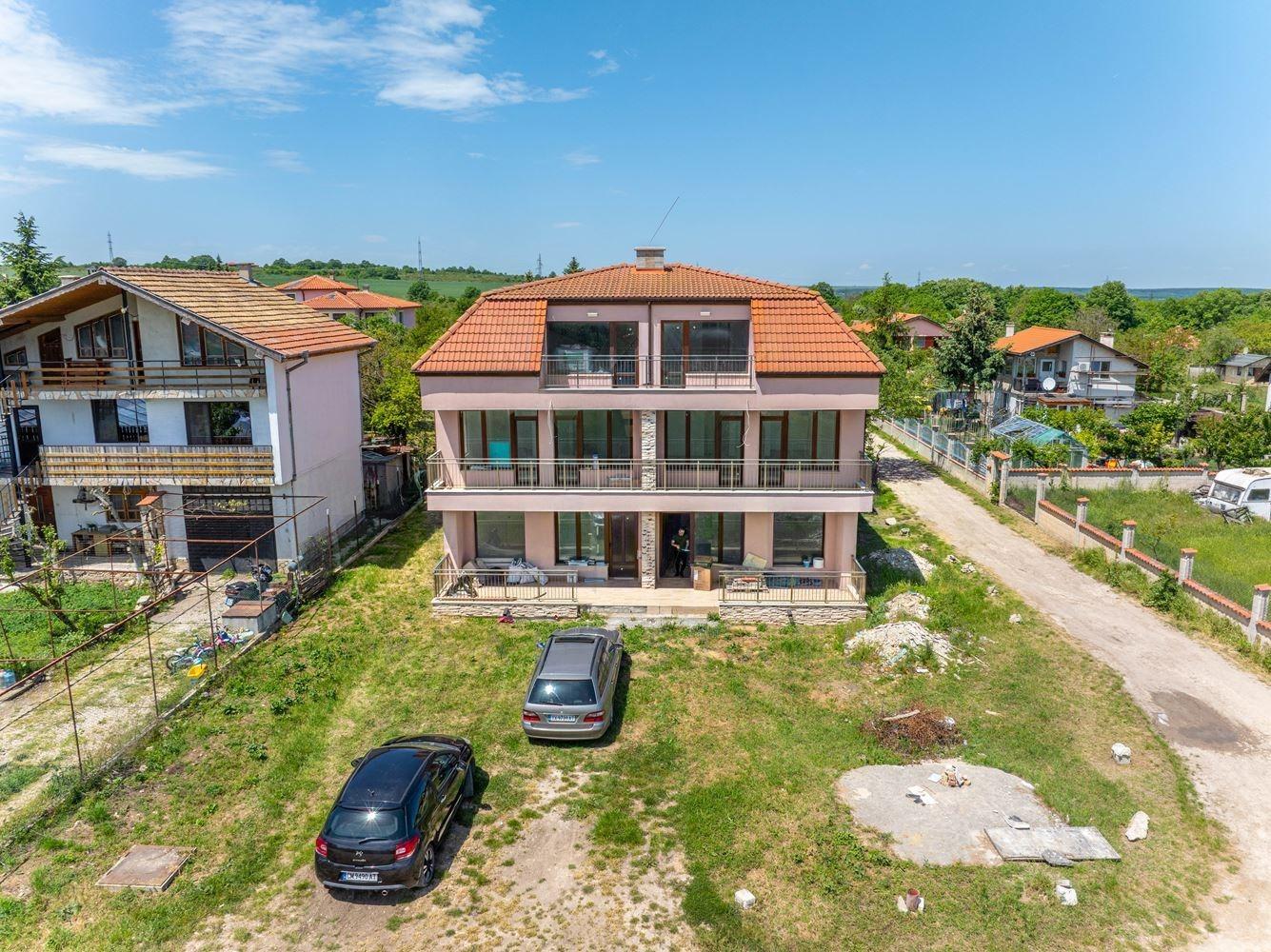 House for Sale in Varna, Perchemliyata Area