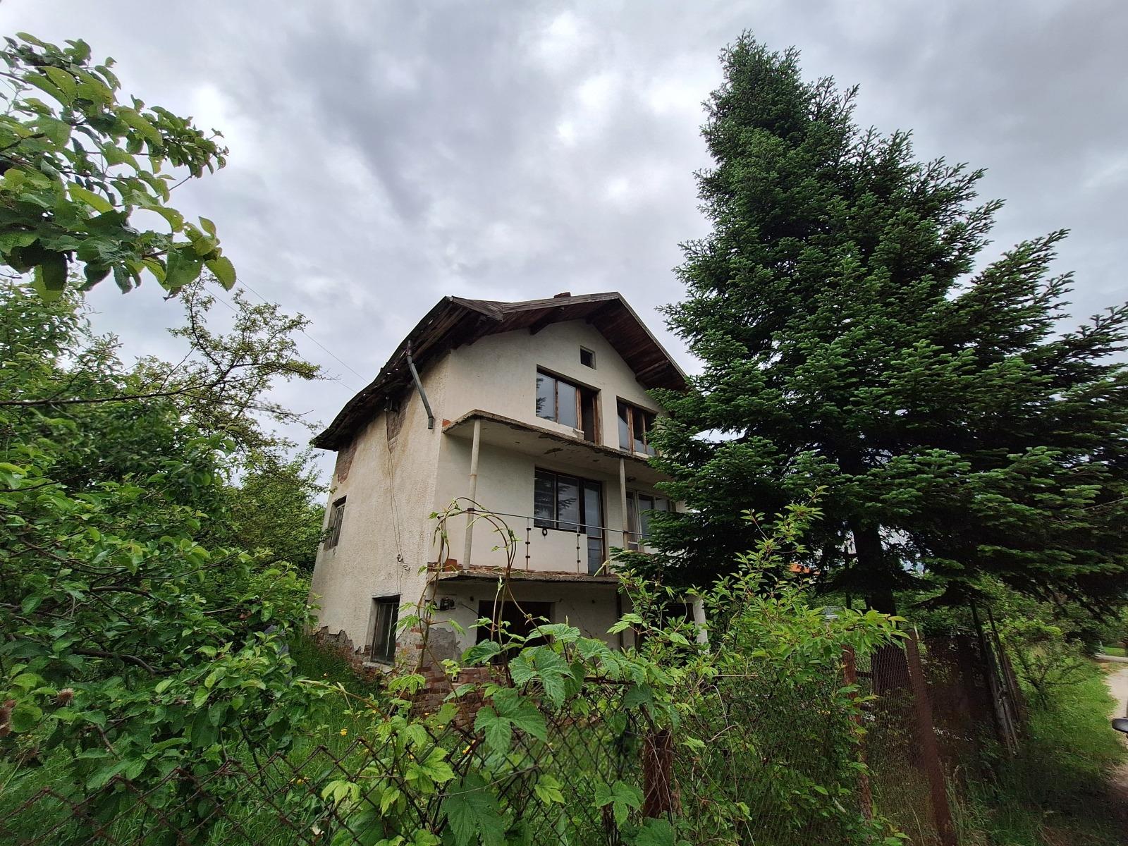 House for Sale in Klenovik, Pernik