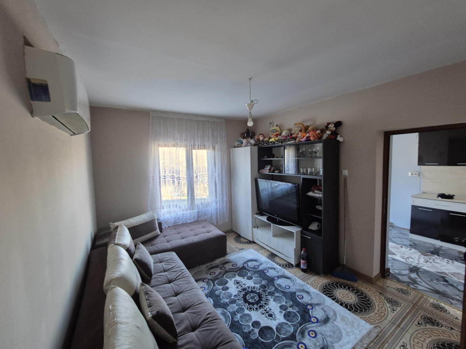 House for Sale in Pleven, Wider Center