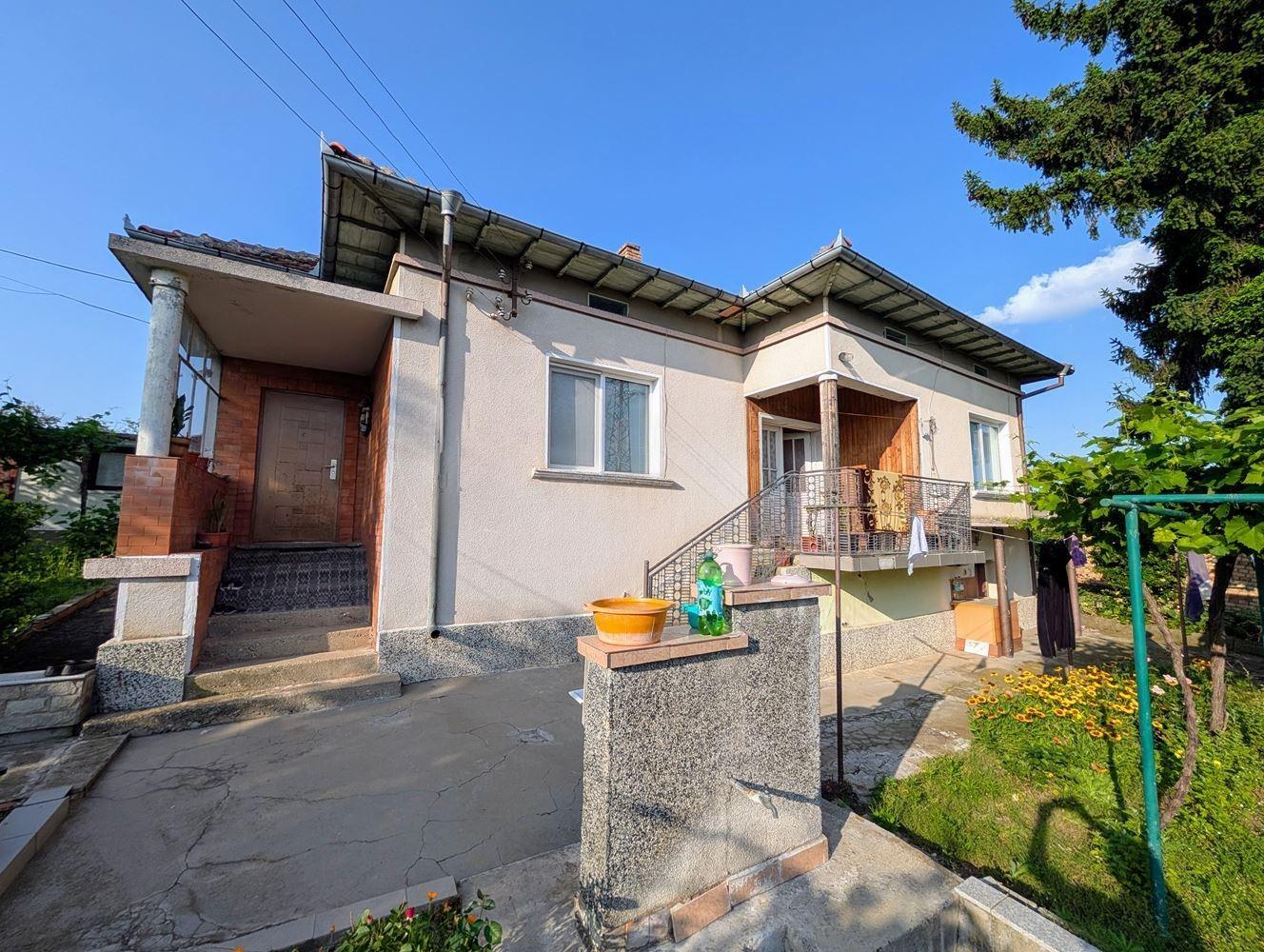 House for Sale in Hadzhidimitrovo, Veliko Tarnovo