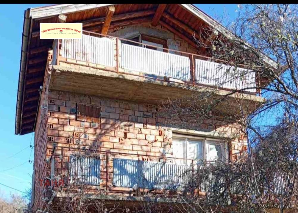 House for Sale in Zelenigrad, Pernik