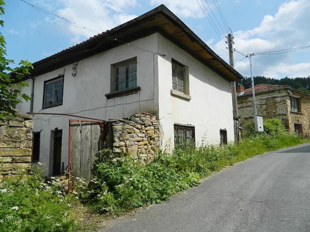 House for Sale in Pisanitsa, Smolyan
