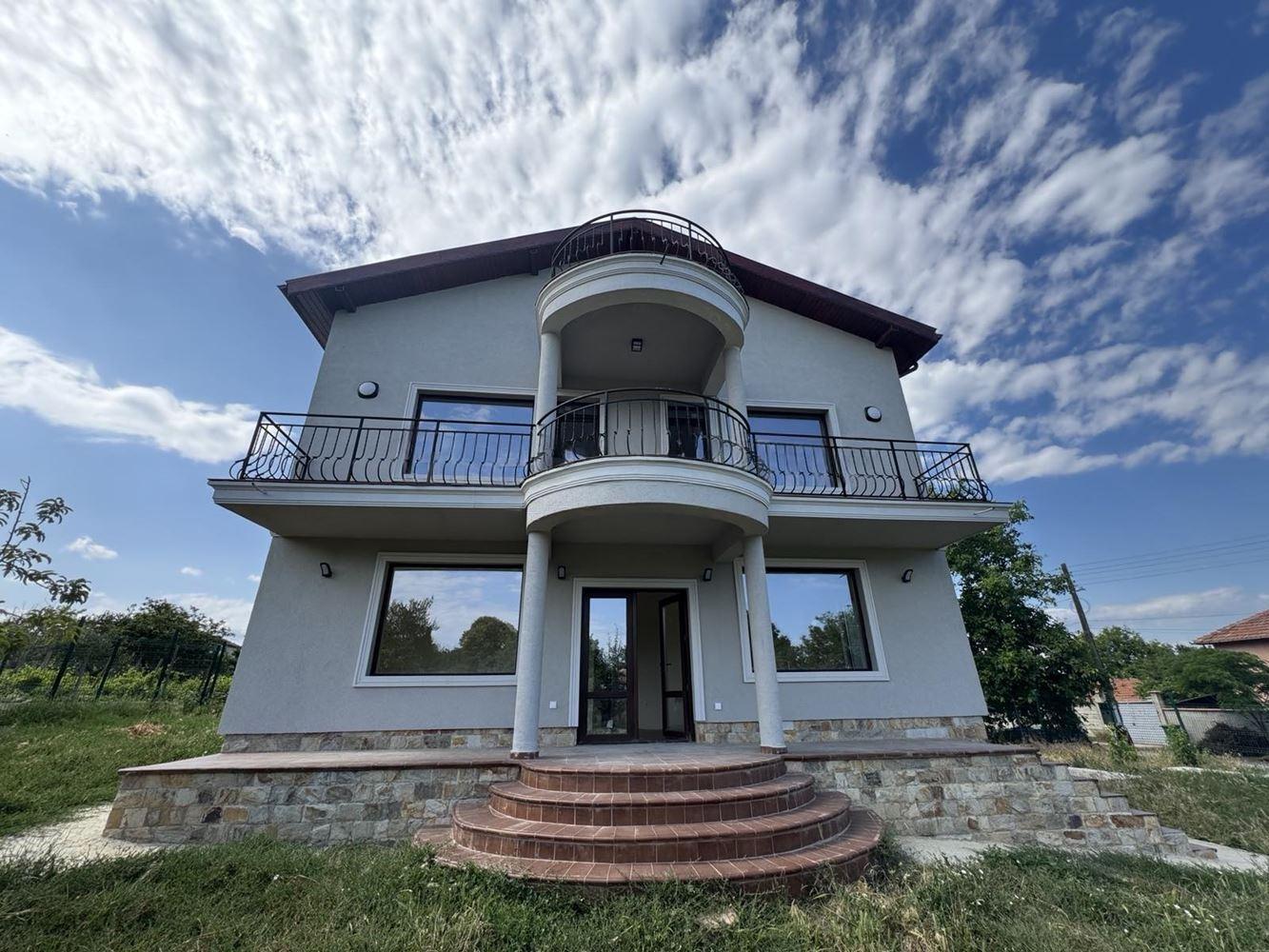 House for Sale in Ravna gora, Varna