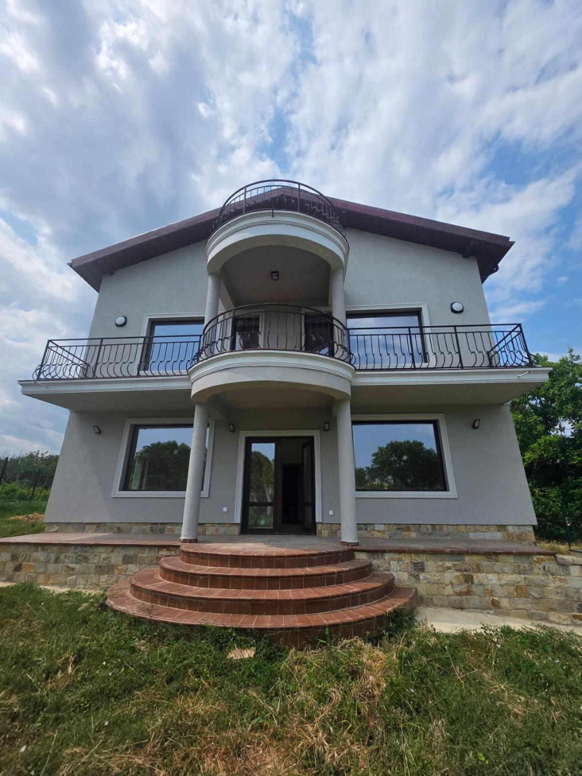 House for Sale in Ravna gora, Varna