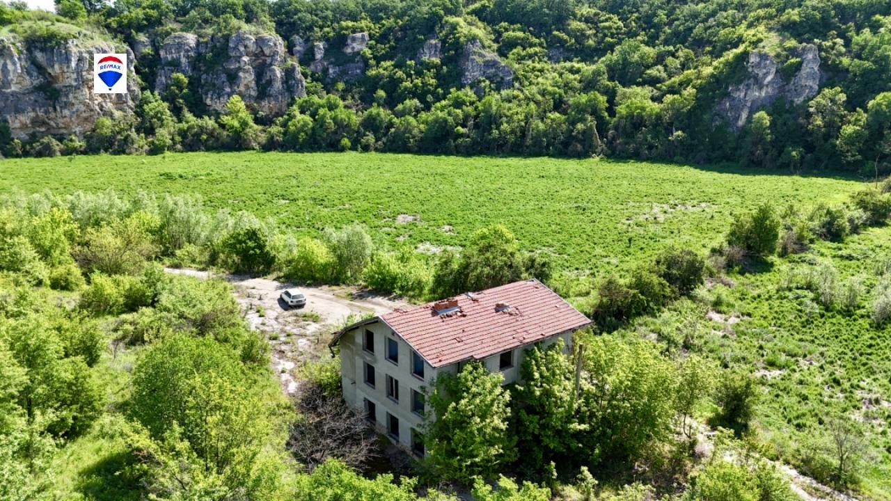 House for Sale in Basarbovo, Ruse