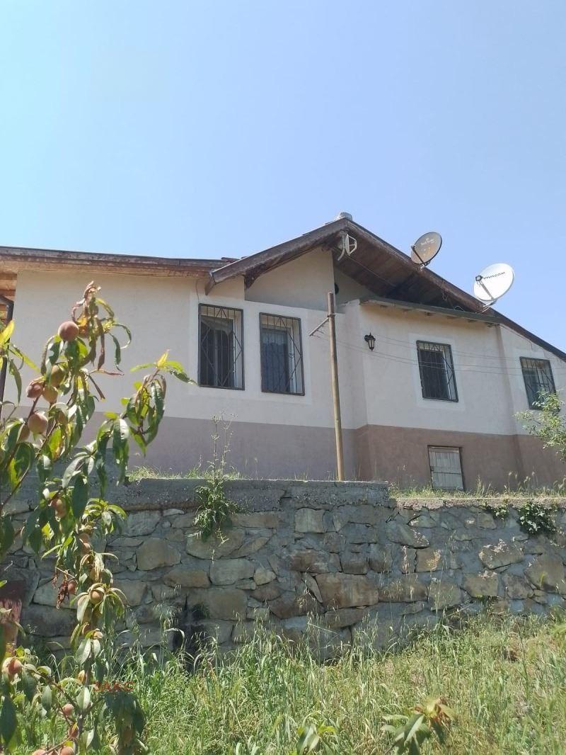 Villa for Sale in Brosh, Kardzhali
