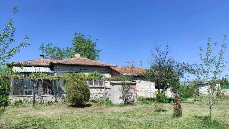 House for Sale in Strelets, Stara Zagora