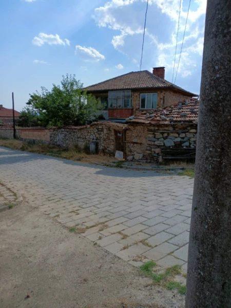 House for Sale in Vasil Levski, Plovdiv