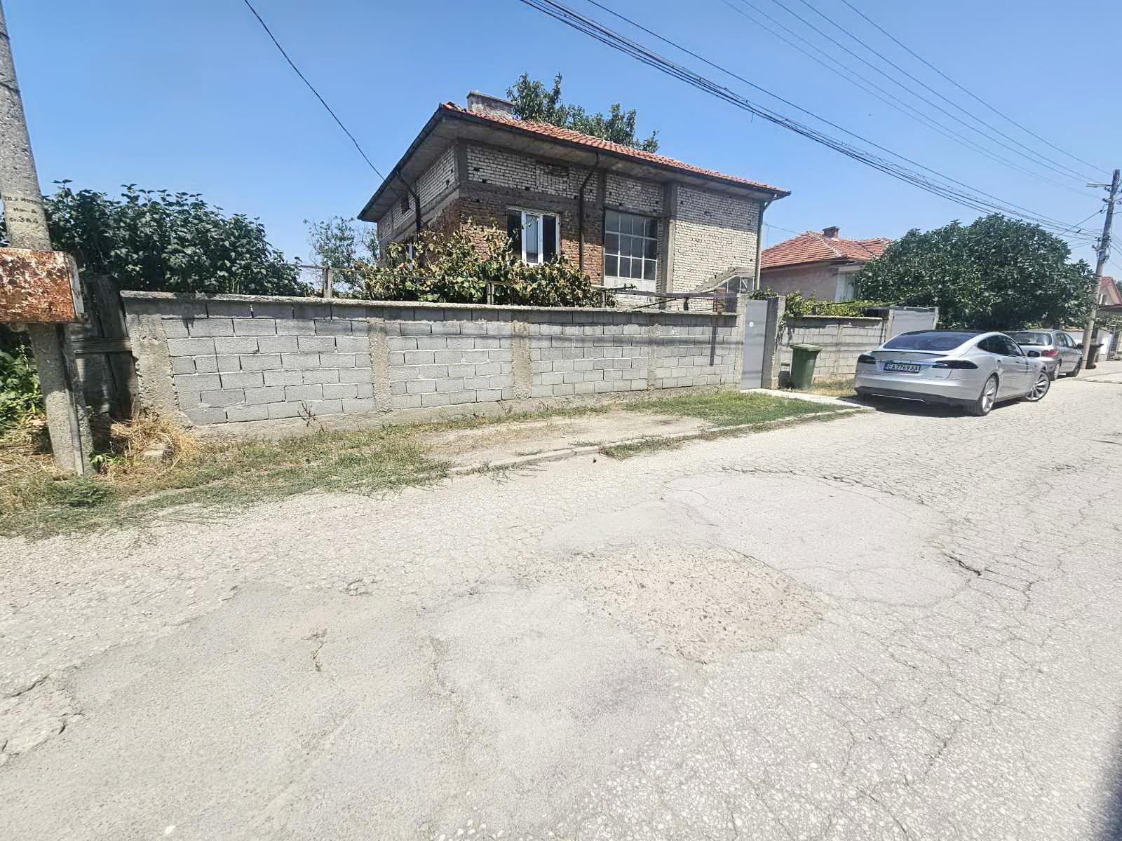 House for Sale in Tsaratsovo, Plovdiv