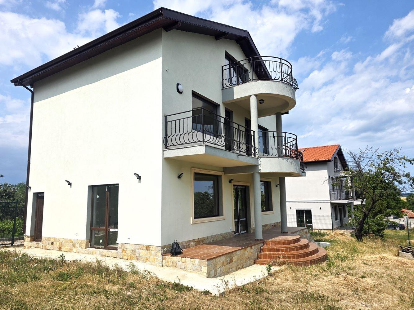 House for Sale in Ravna gora, Varna