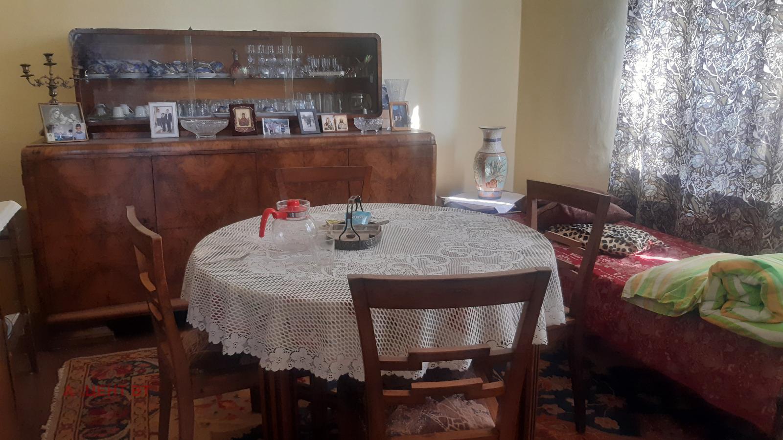 House Floor for Sale in Veliko Tarnovo, Center