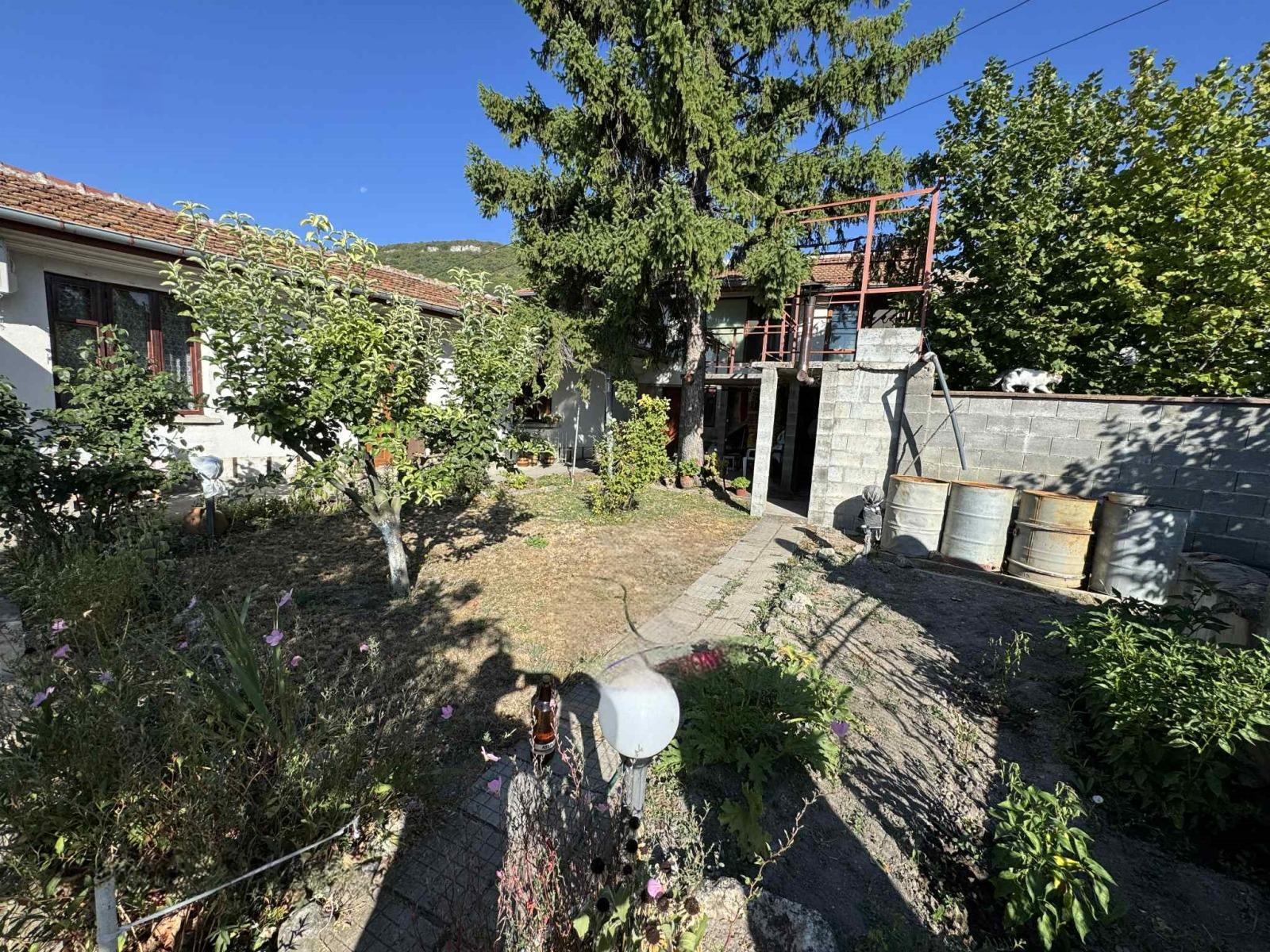House for Sale in Shumen, Divdyadovo