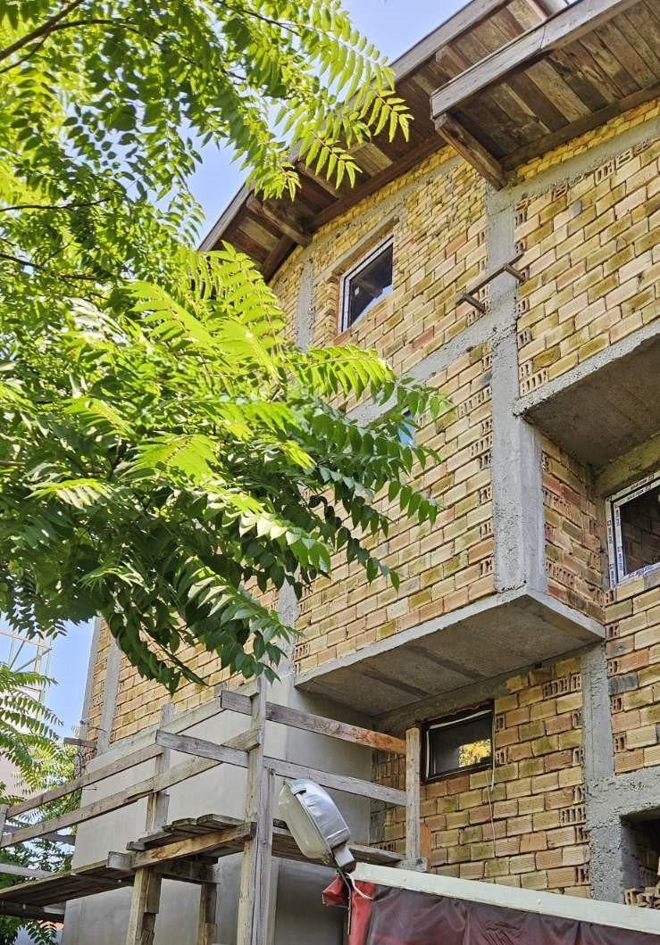 House for Sale in Varna, Kazashko