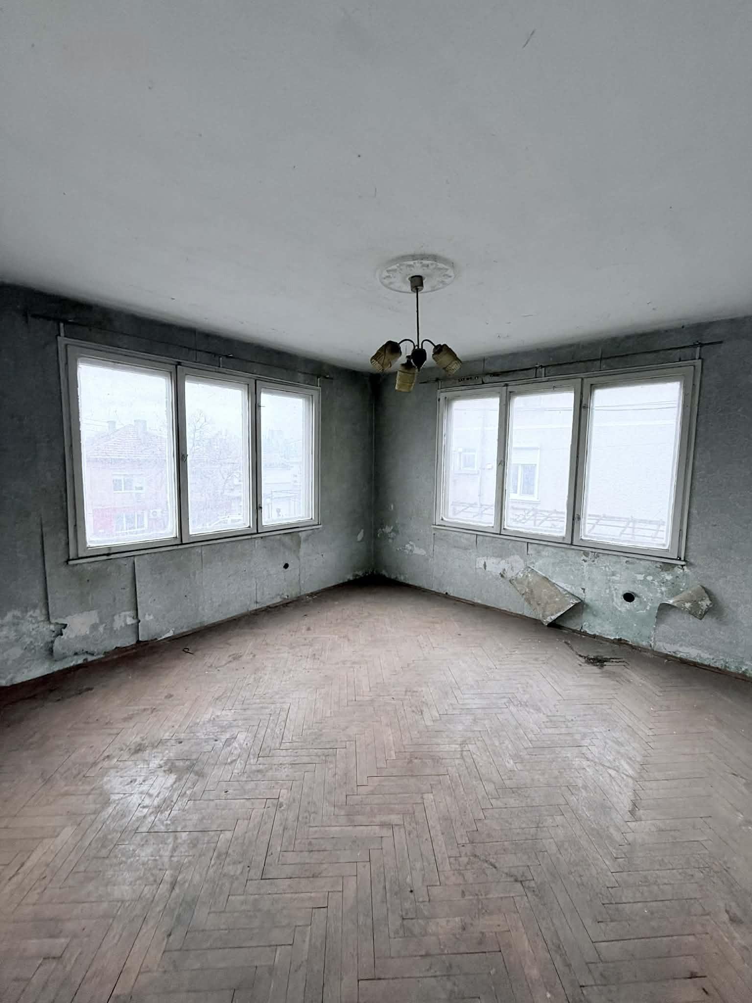 House Floor for Sale in Dobrich, Pineta