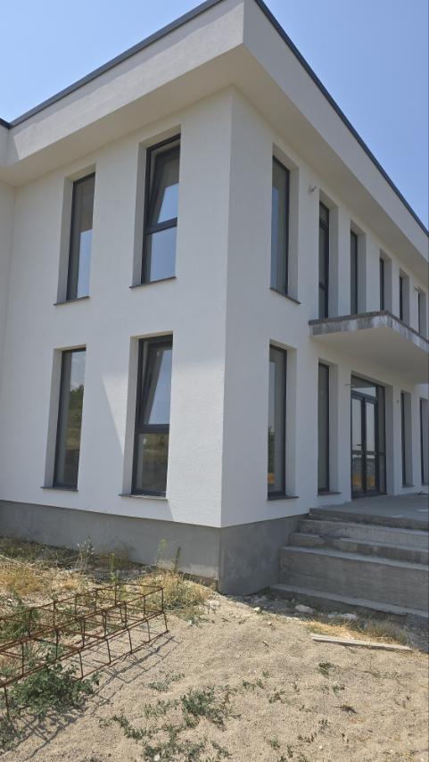 House for Sale in Belashtitsa, Plovdiv