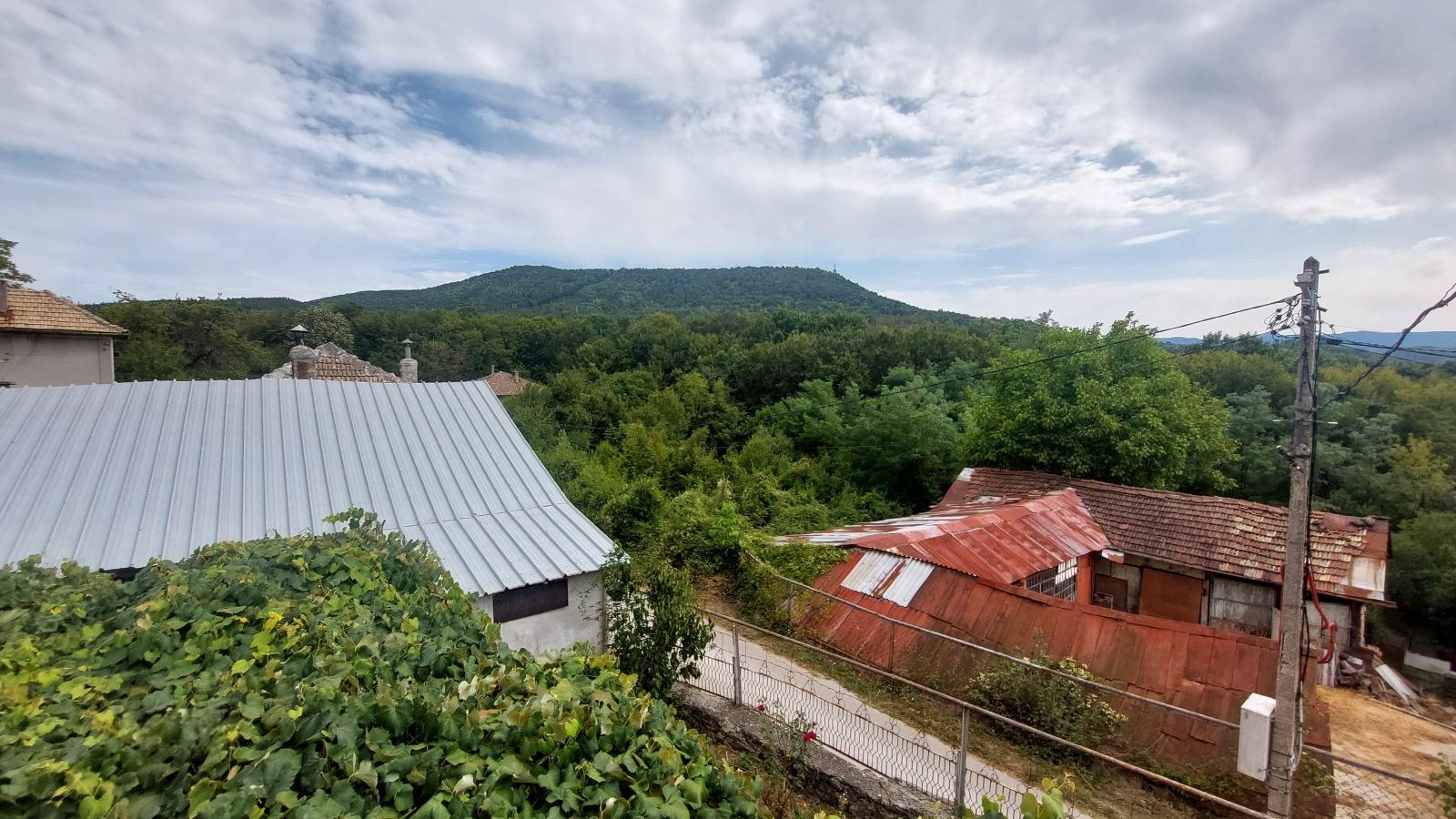 House for Sale in Gabrovo, Sarani