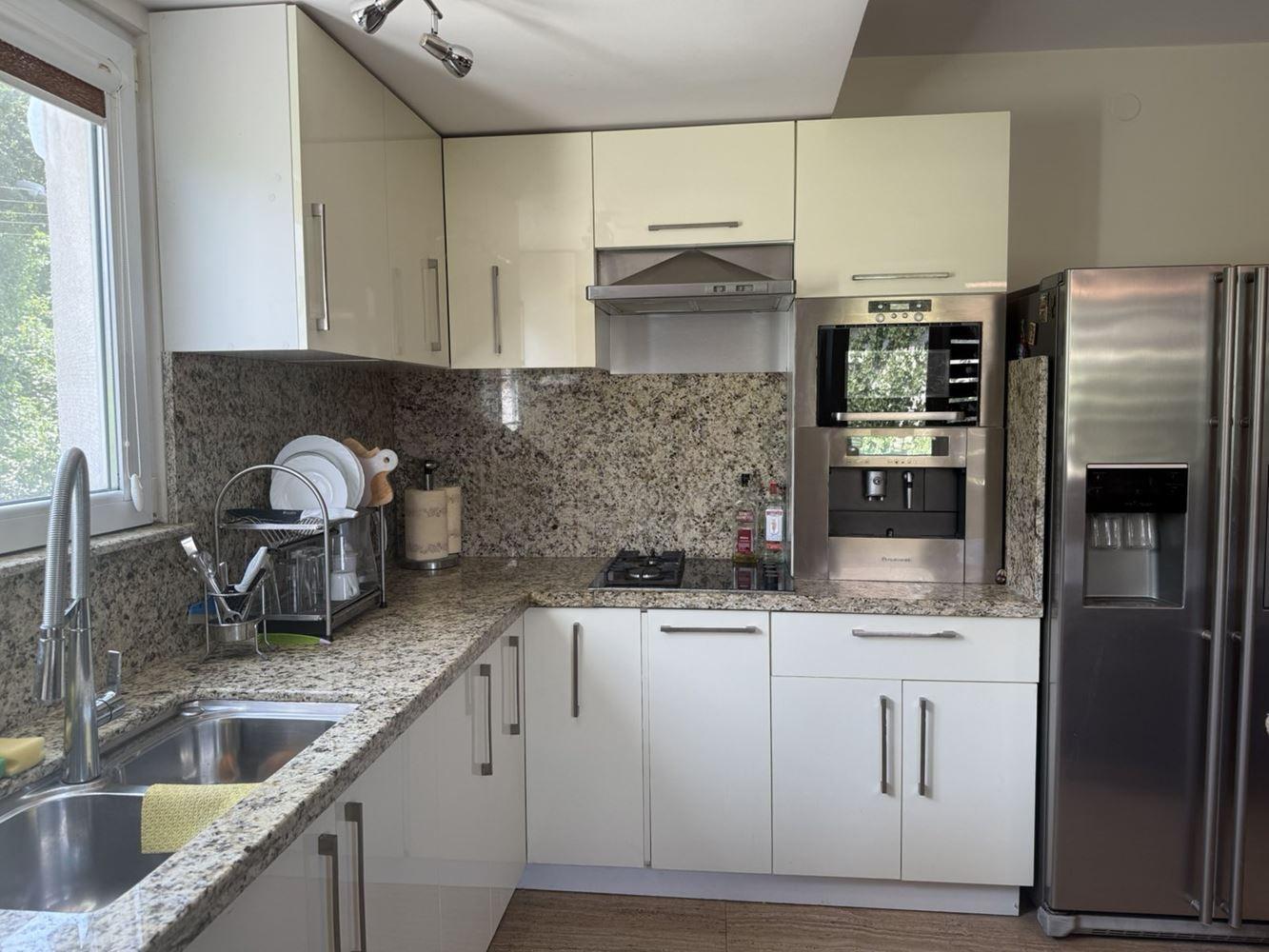 House for Sale in Kovachevtsi, Sofia Province