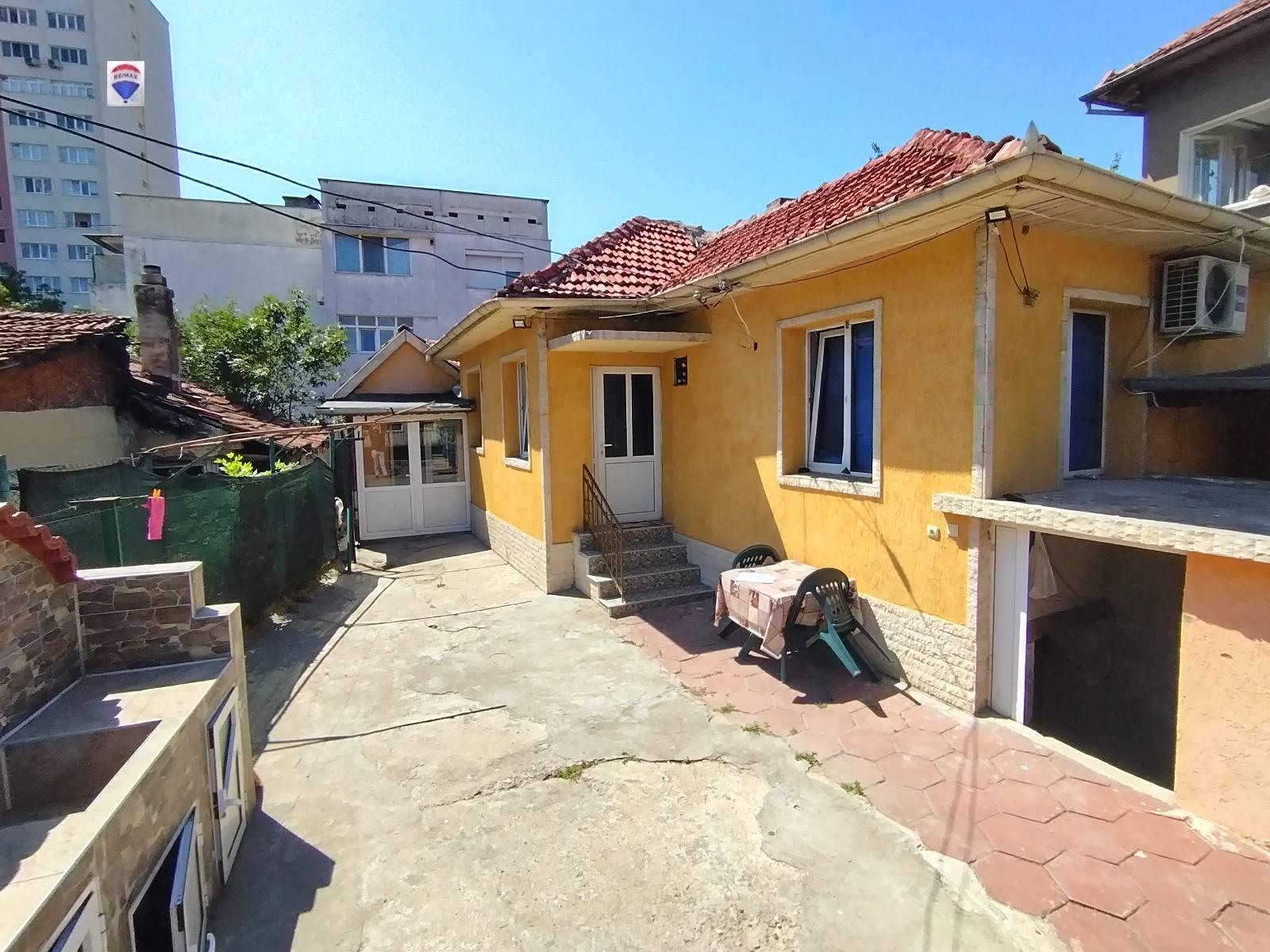 House for Sale in Ruse, Rodina 2