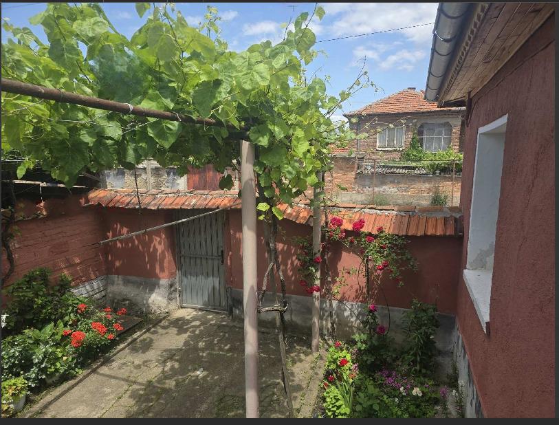House for Sale in Trilistnik, Plovdiv
