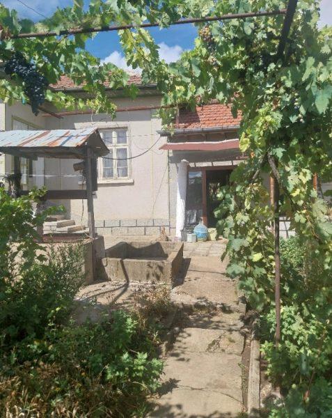 House for Sale in Odarne, Pleven