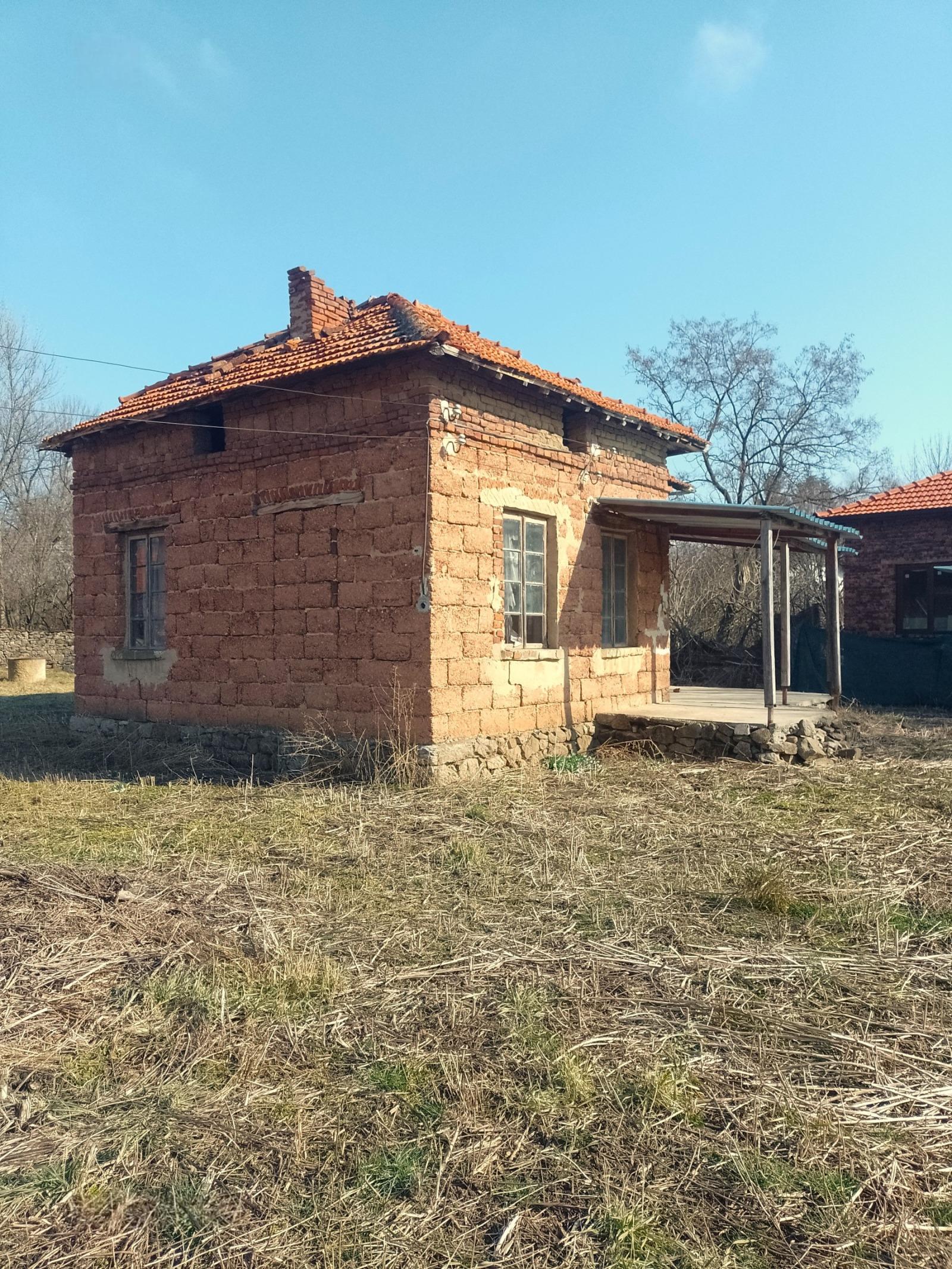 House for Sale in Dolni Rakovets, Pernik
